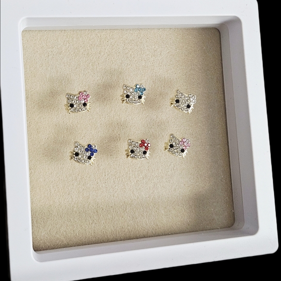NWT 6pcs HELLO KITTY HEADS GOLD BLING NAIL ART CHARMS! - Picture 3 of 10